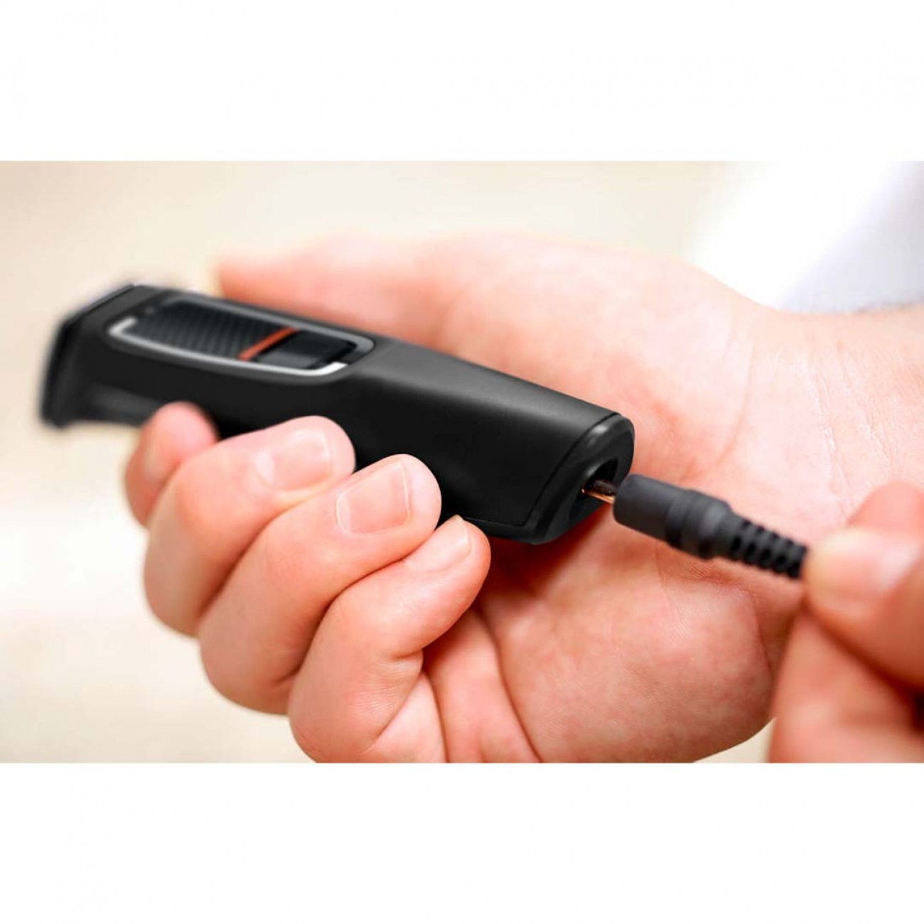 Imagen Multigroom Philips Mg3730/15 Barba Cabello Y Cuerpo 8 En 1