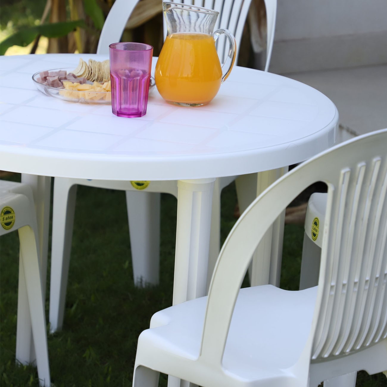 Imagen Mesa Plástica De Jardín Voss 2000 Antillas Redonda 90cm Blanca