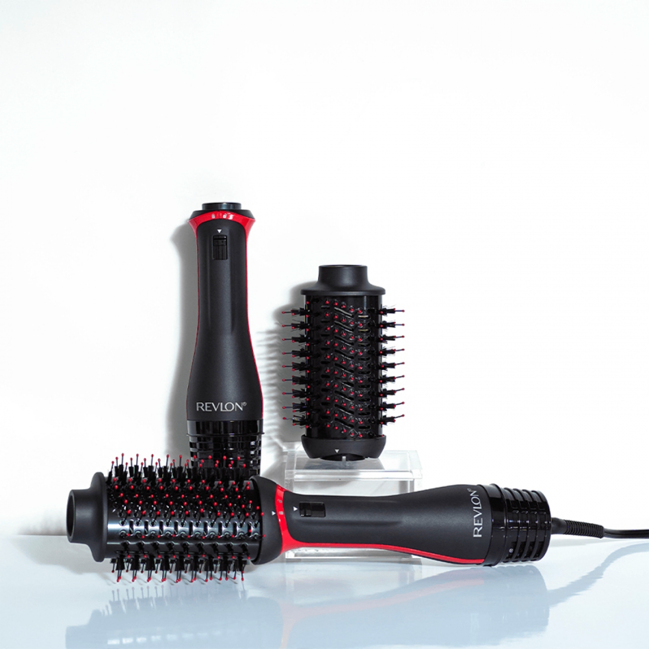 Imagen Secador Y Voluminizador De Pelo Revlon Rvdr5298 Negro
